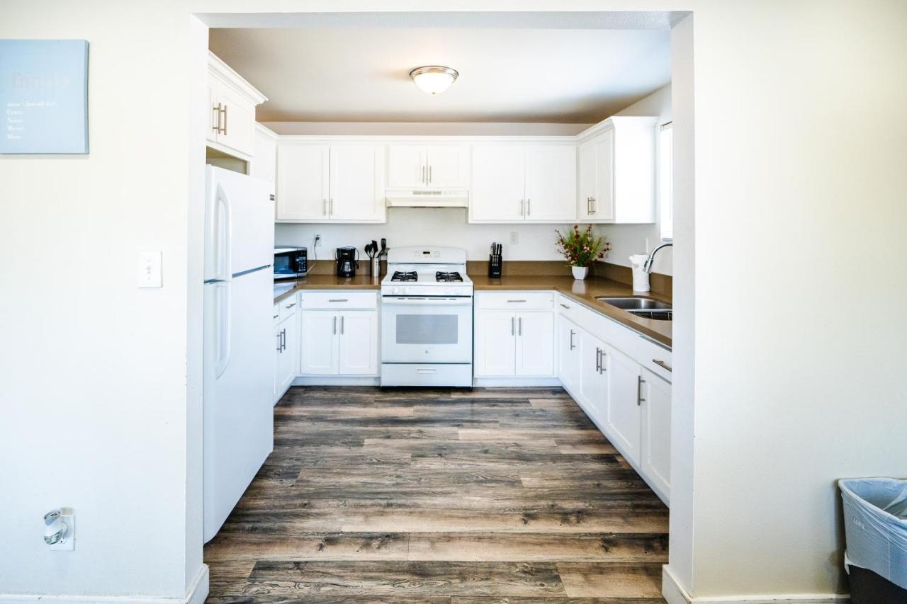 Spacious 5 Bedroom 3 Bath Modern Home By Downtown La With Parking Los Angeles Kültér fotó